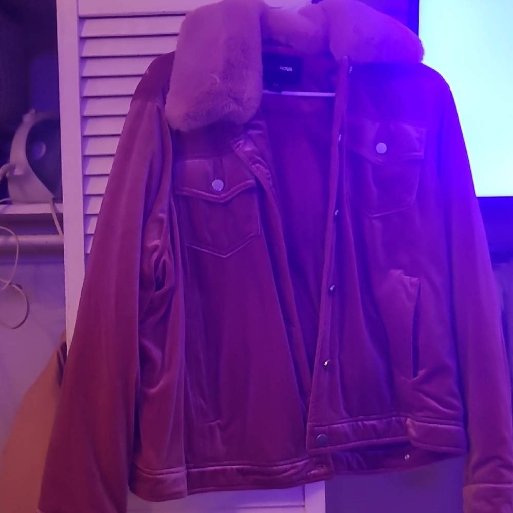Plush Velvet Jacket with Faux Fur Collar